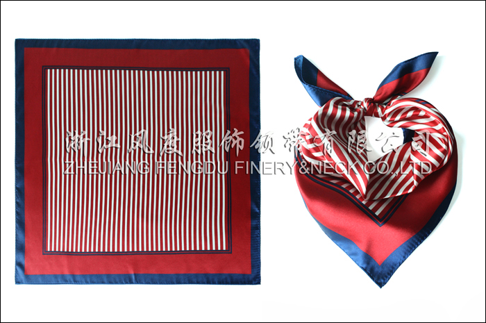 ?？诿捞m機(jī)場(chǎng)免稅店 仿絲小方巾 規(guī)格：53x53cm