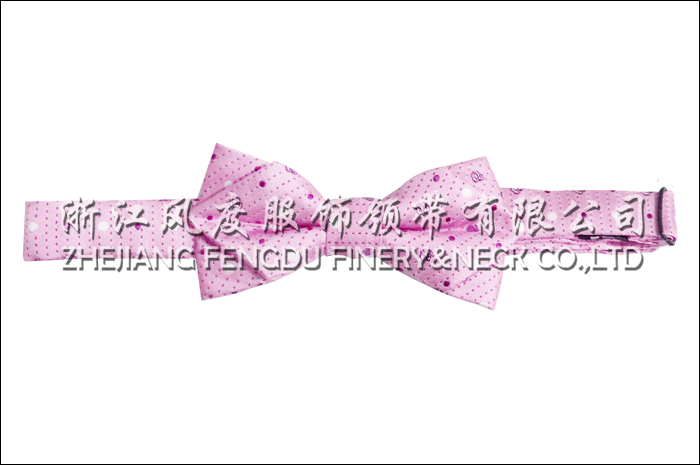 滌絲領結(jié)